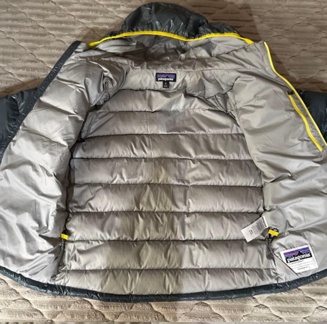 파타고니아 경량패딩 Boys XL 상품이미지2