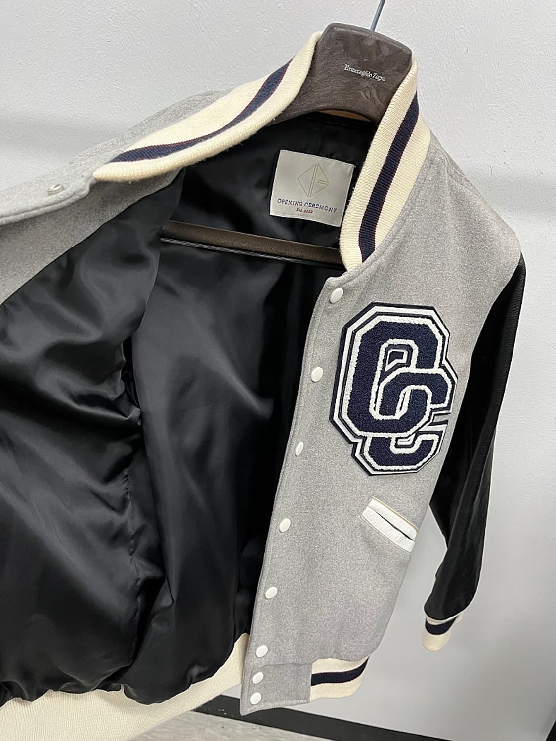 여) 오프닝세레모니 레더 바시티 자켓  상품이미지9