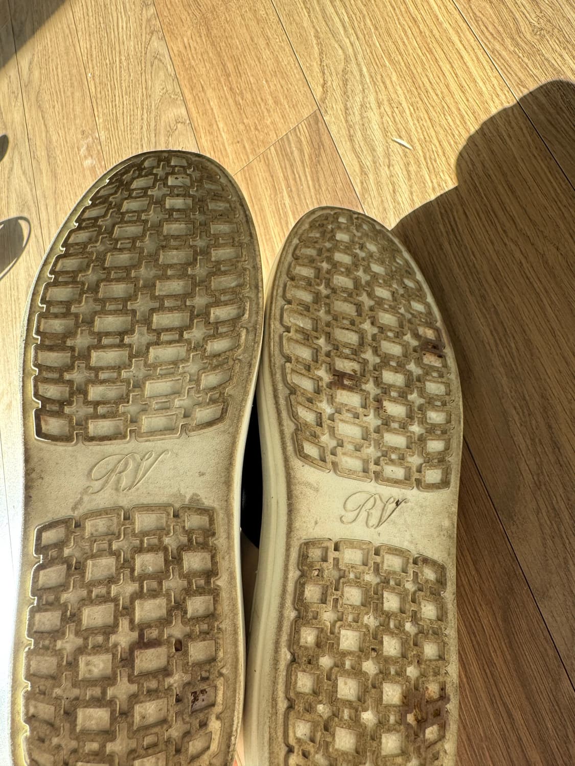 [Roger Vivier] 로저비비에 스니커즈 아이보리 38 상품이미지8