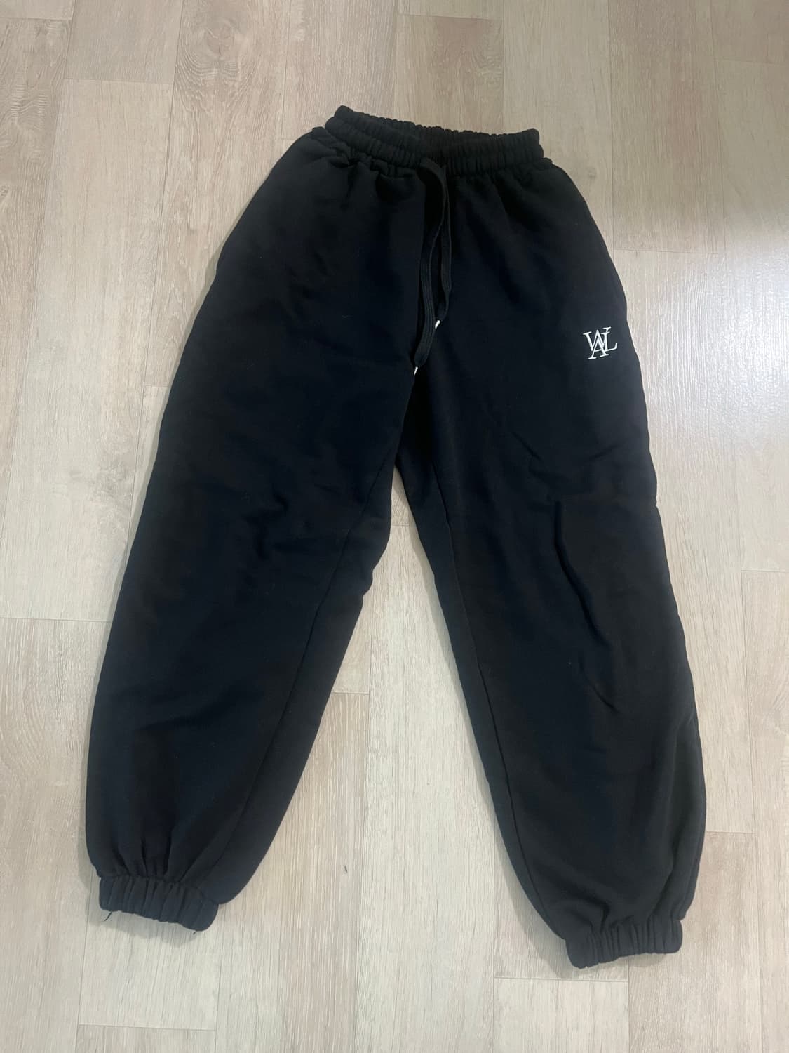 우알롱 조거 팬츠 블랙 상품이미지1