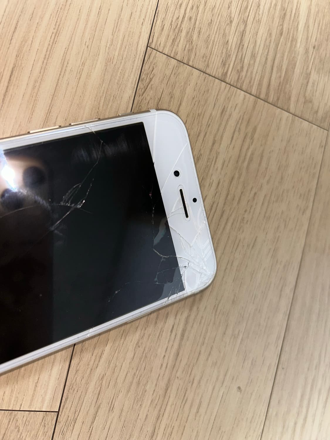 아이폰 6s 골드 상품이미지4