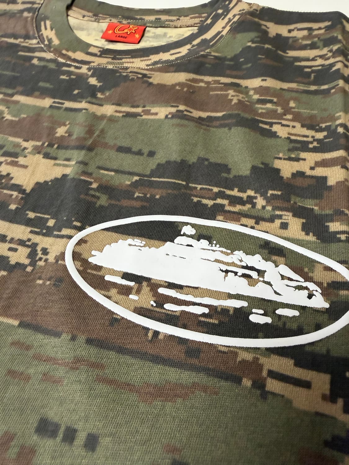 코르테이즈 corteiz 카모 digital camo puff 티셔츠 상품이미지2