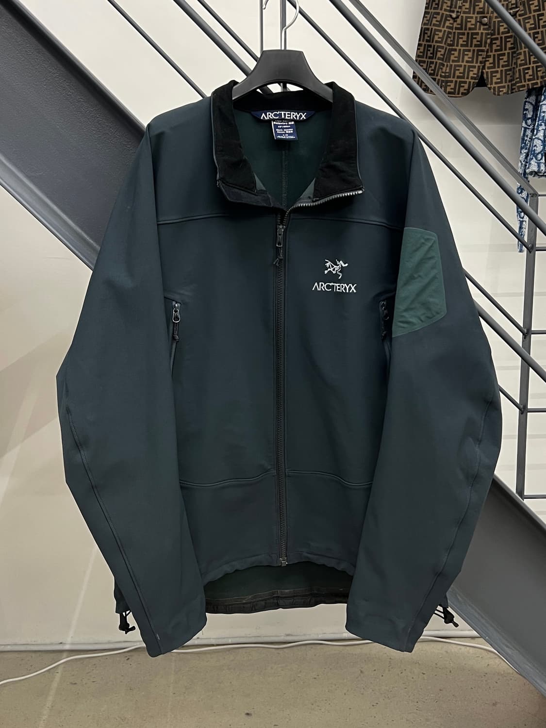 아크테릭스 감마 MX 소프트쉘 상품이미지1