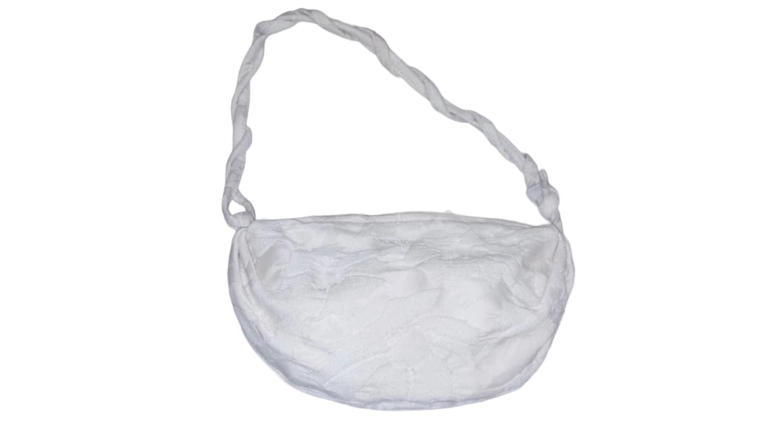 포코포스카 가방 CROSS PETAL IN BEIGE 상품이미지1