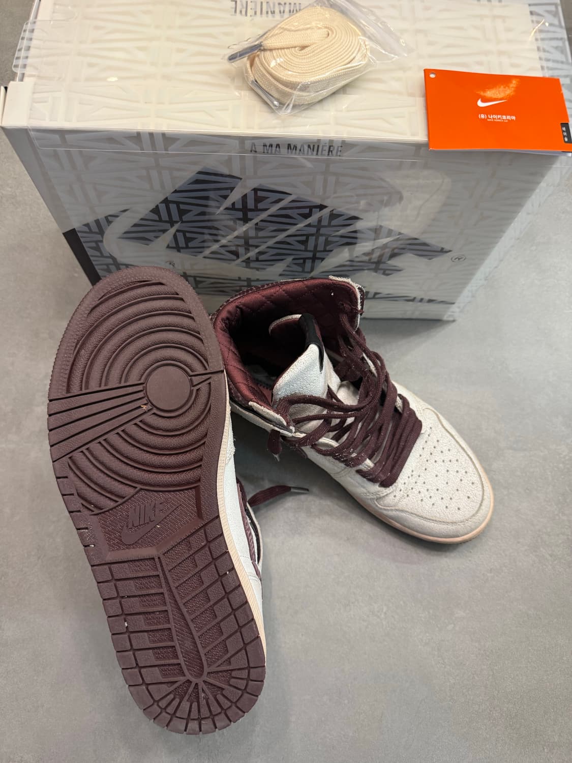 조던 1 x 아 마 마니에르 레트로 하이 OG SP 세일 앤 버건디 상품이미지2