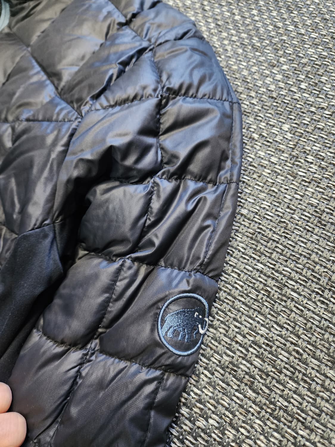 마무트 경량 패딩 자켓 블랙  XL사이즈  상품이미지6