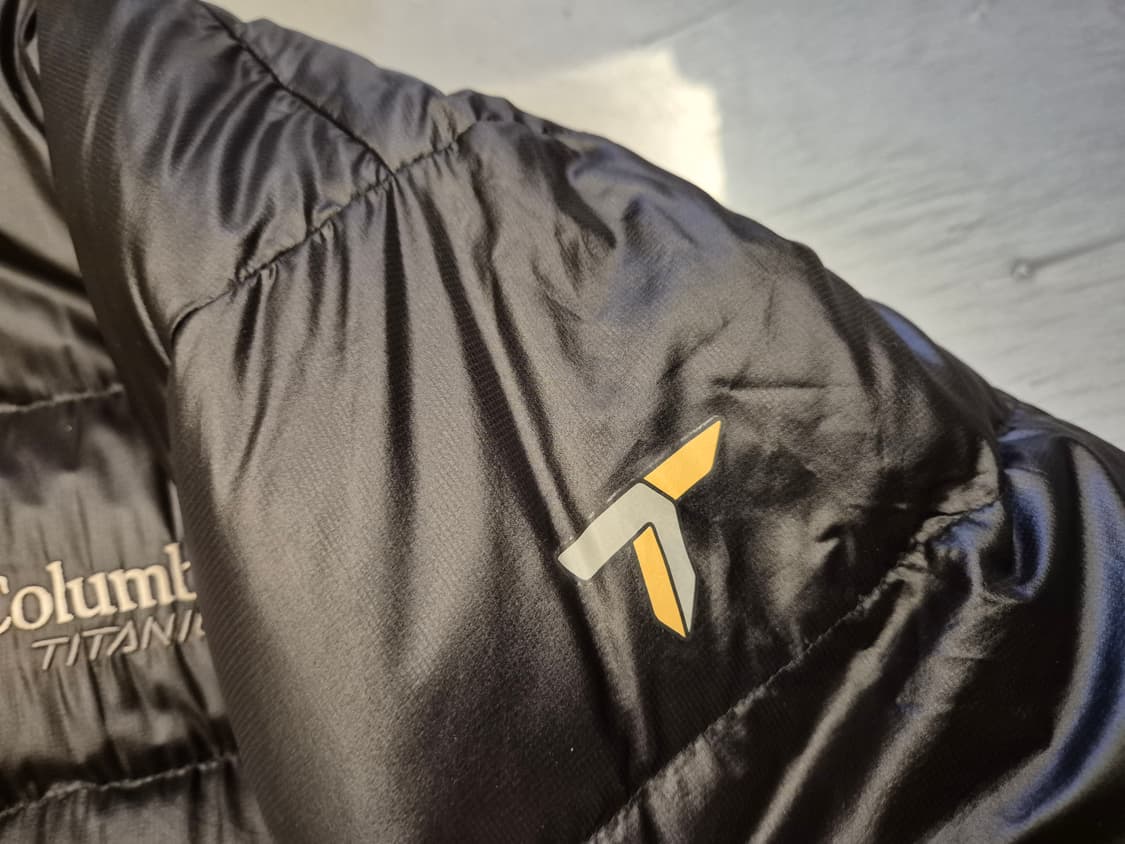 00s 컬럼비아 TITANIUM 구스다운 경량 패딩 상품이미지6