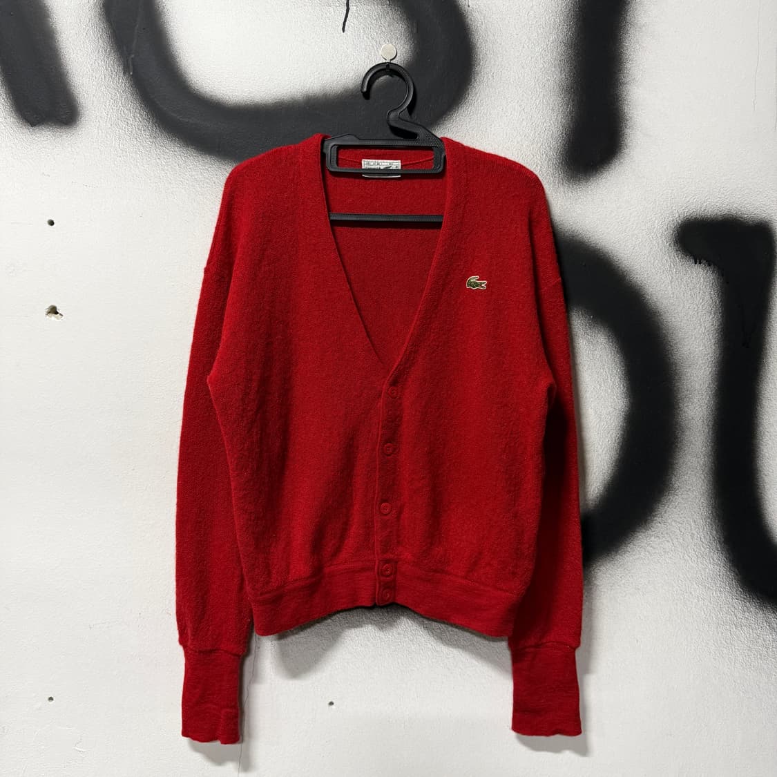 라코스테 서광 레드 딥 브이넥 울 100% 가디건 상품이미지1