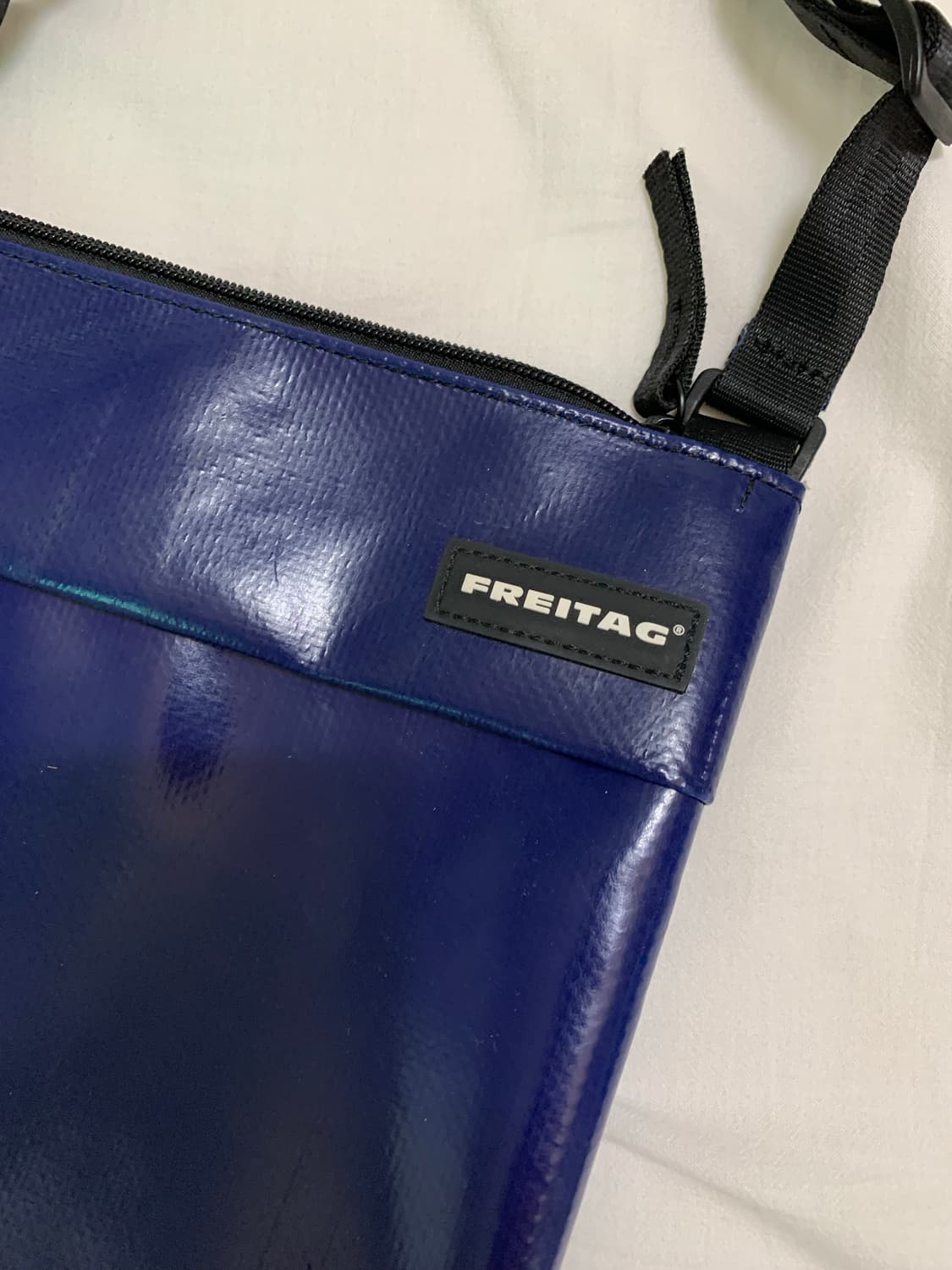 프라이탁 FREITAG 크로스백 블루 / BAGTAG 포함 / 상태 좋음 상품이미지3