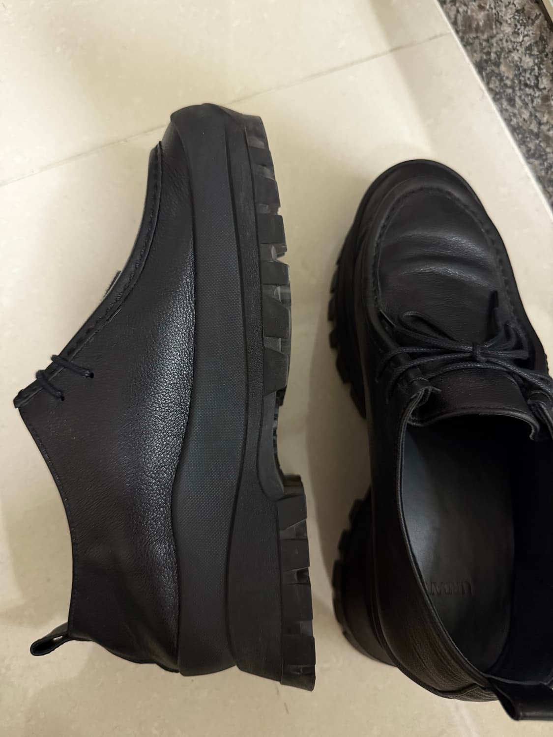 얼바닉 urbanic30 티롤리안 비브람 로퍼 235 상품이미지2