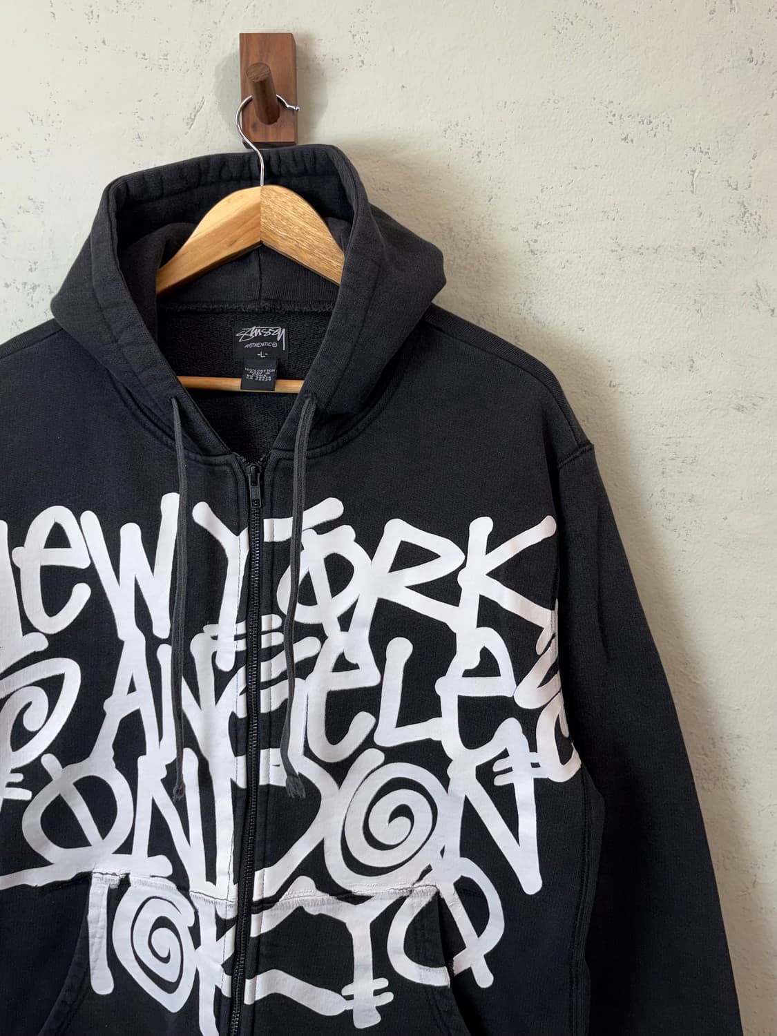 스투시 00s 아카이브 그래피티 월드투어 후드집업 상품이미지3