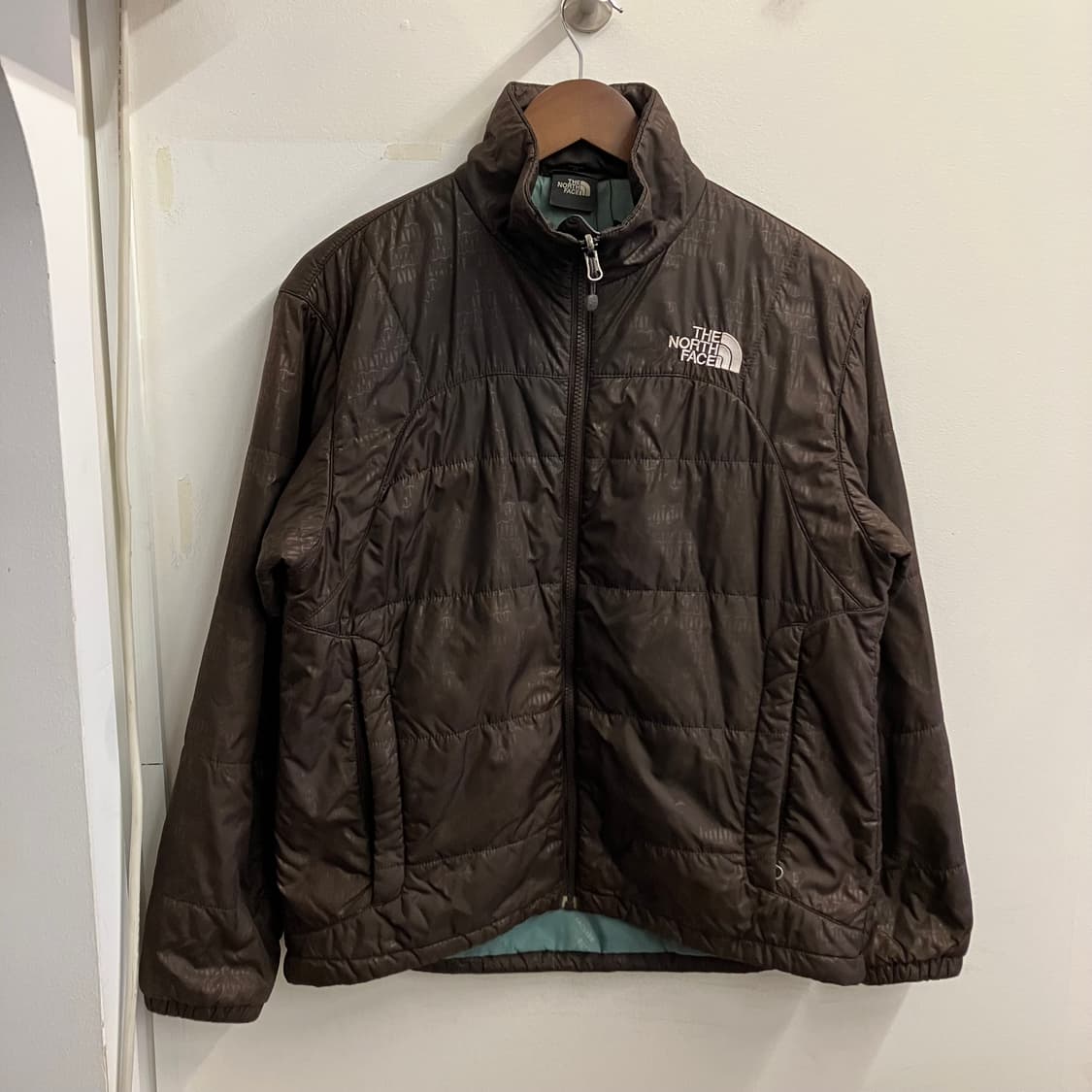 N126 노스페이스 경량 패딩 브라운 상품이미지1