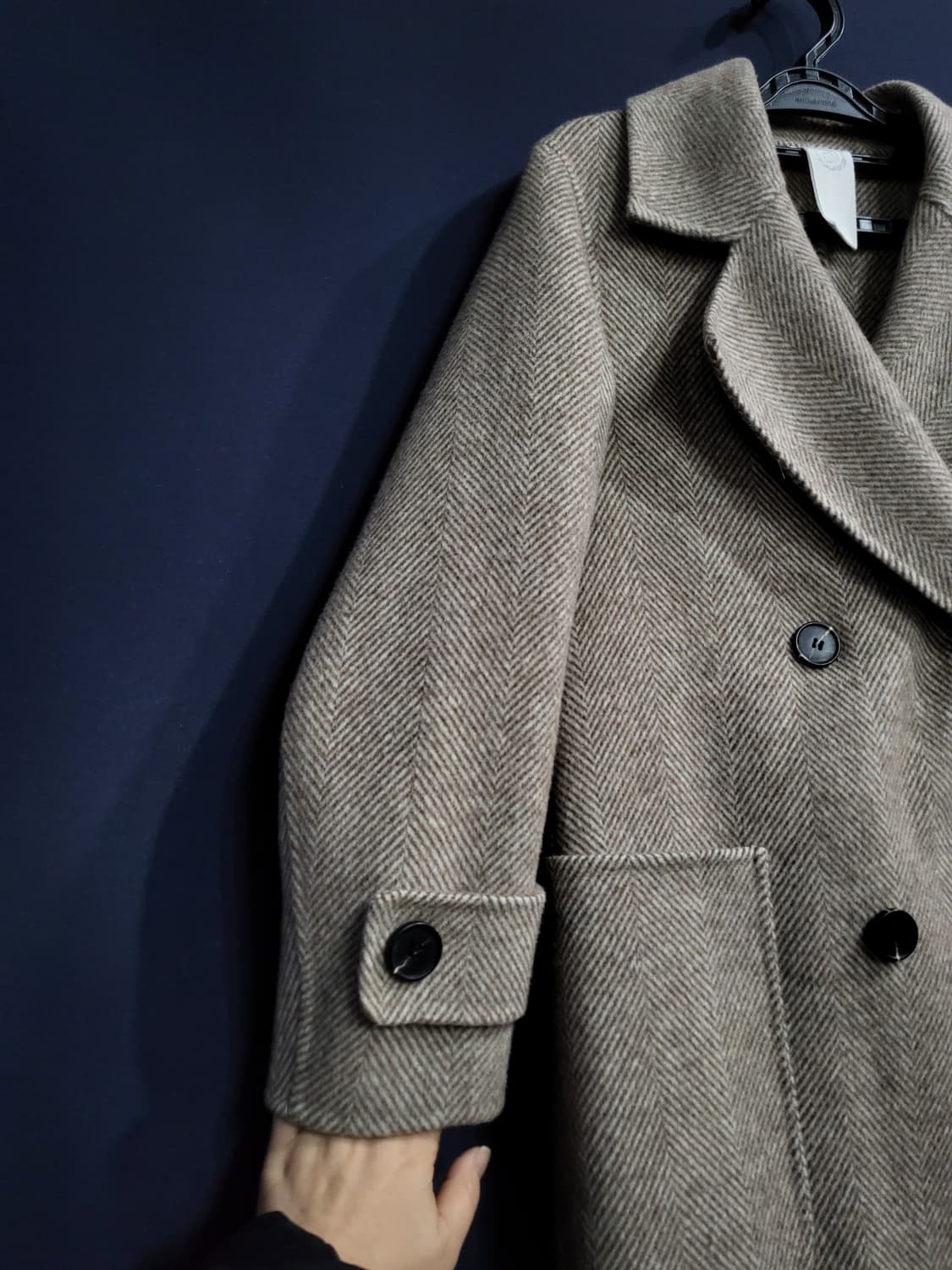 씨엠 컬렉션 헤링본 울100 빅 포켓 코트 상품이미지3