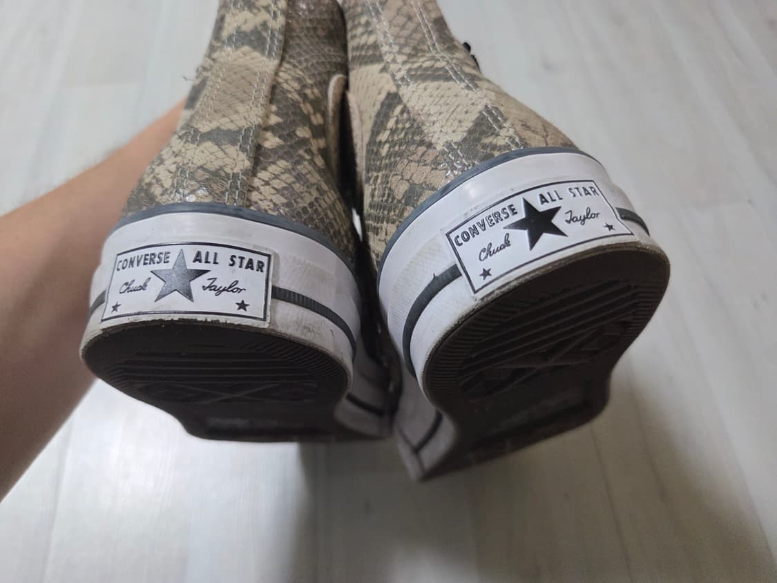 컨버스 x 스투시 척 70 하이 레더 스네이크스킨 275 상품이미지9