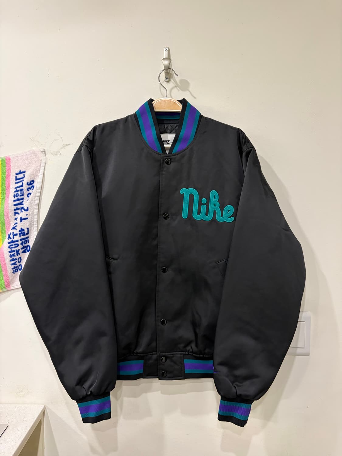 316. 나이키 덕아웃 루즈 사틴 자켓 바시티자켓 상품이미지1