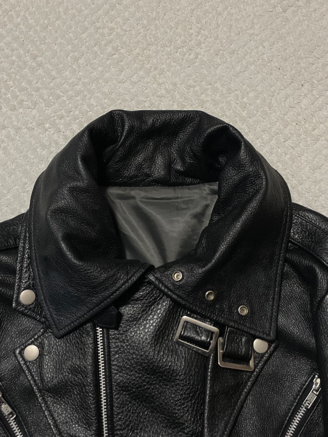 느와르 라르메스 카우하이드 소가죽 2중 카라 레이어드 본디지 레더 자켓 상품이미지4