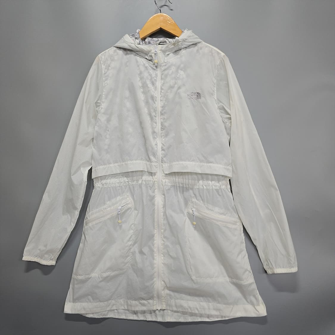 노스페이스(THE NORTH FACE) 화이트 바람막이 후드 집업 95 상품이미지1
