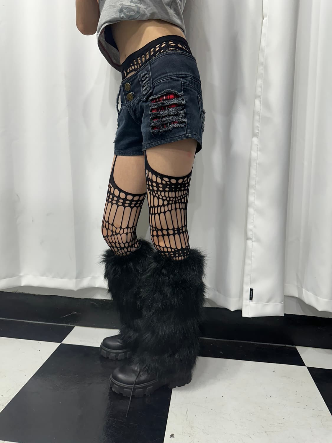 🎸다크 블루 데미지 데님 숏츠🎸 상품이미지2