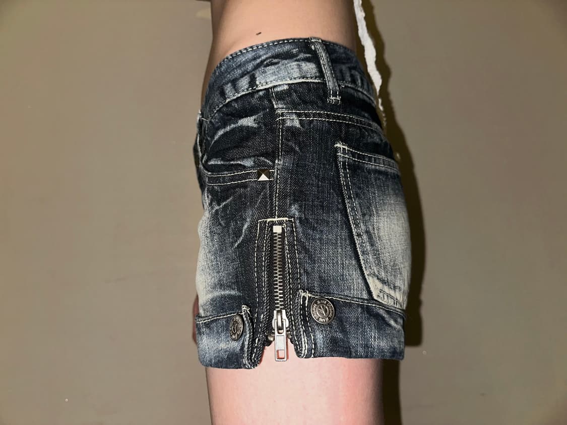 빈티디 타이트 데님 숏 팬츠 상품이미지2