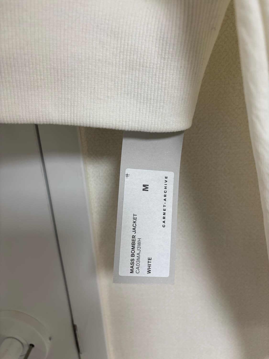 까르넷 아카이브 MASS BOMBER JACKET / WHITE 상품이미지4