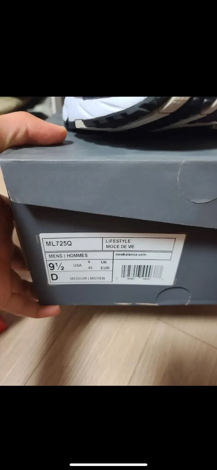 뉴발란스725 네이비 275새상품 팝니다 상품이미지3