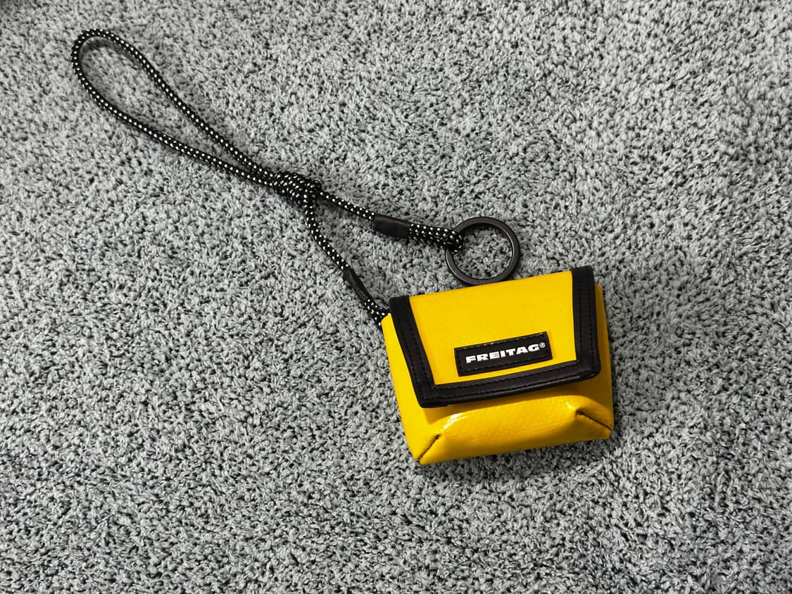 (NEW) 프라이탁 새상품 미니 키링 에어팟 파우치 판매 상품이미지6