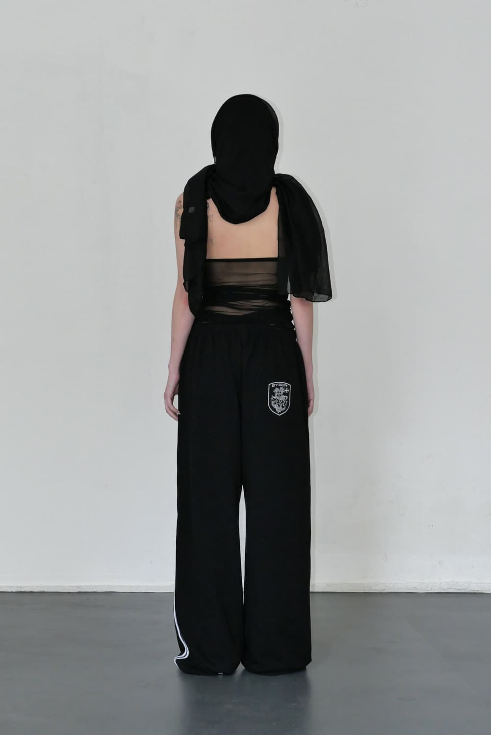 Eyeer 홀터넥 나시 상품이미지2