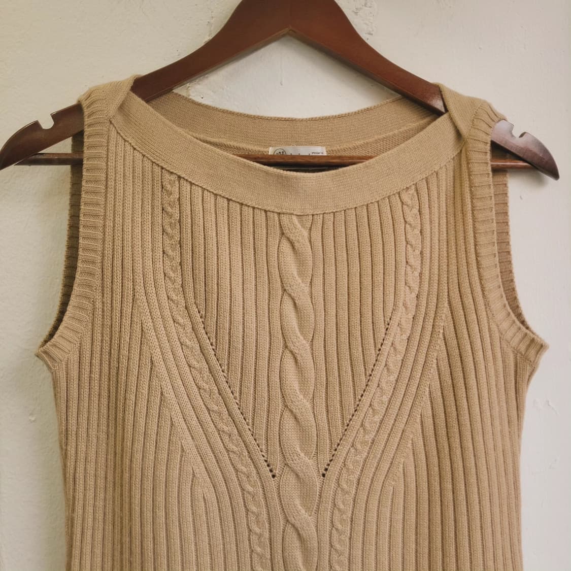 Aylesbury 보트넥 케이블니트 베스트 상품이미지3