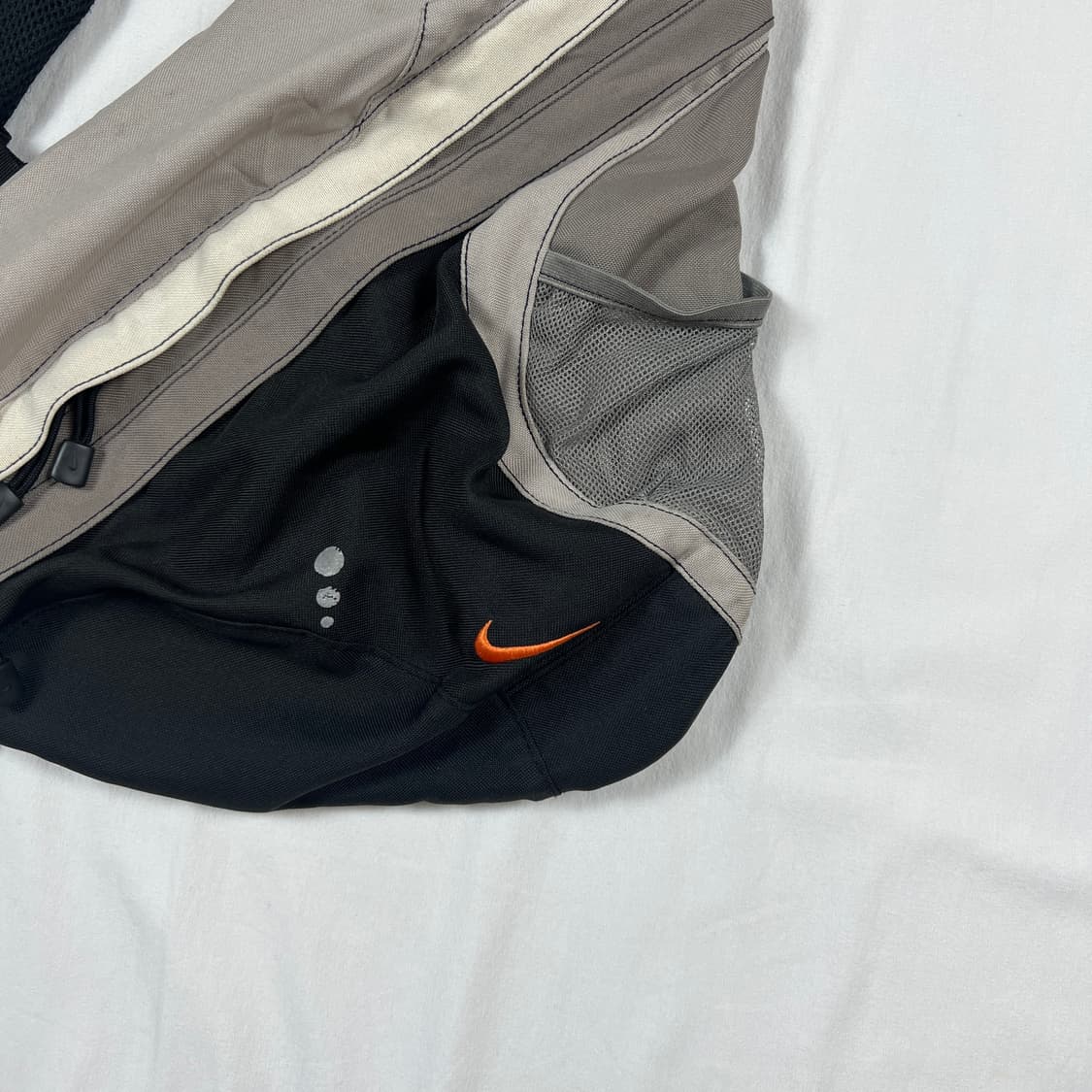 00’s 나이키 nike 스우시 로고 슬링백 가방 상품이미지3