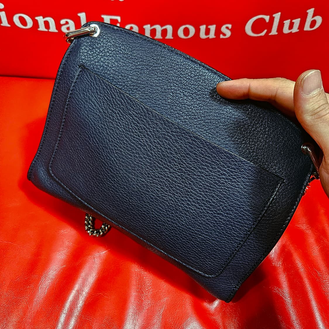 발리(BALLY) SUZY 실버 체인 크로스백 24 x 23 x 7 상품이미지4