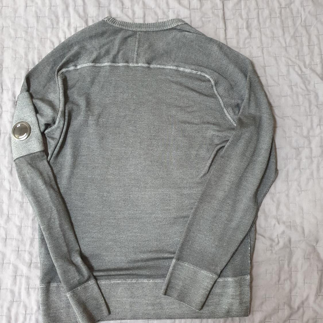 씨피컴퍼니 다잉 워싱 니트 상품이미지2