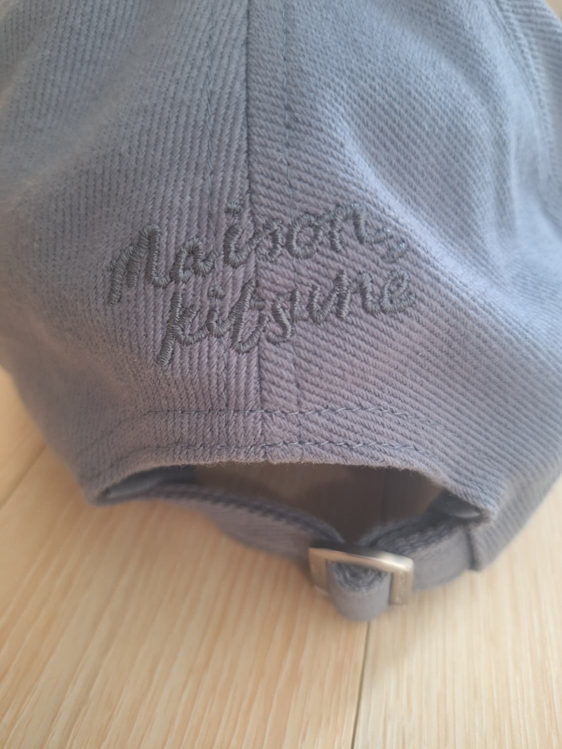 메종키츠네 볼드폭스 레더패치 볼캡 모자 블루 판매합니다! 상품이미지2