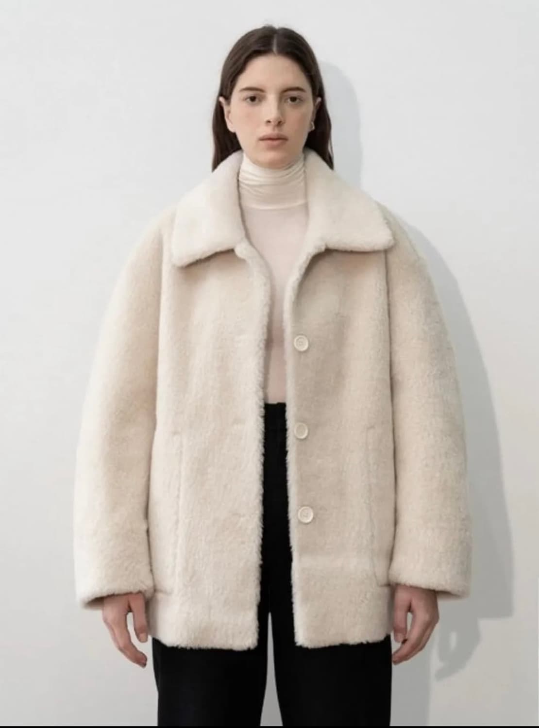 아모멘토 무스탕 코트 상품이미지1