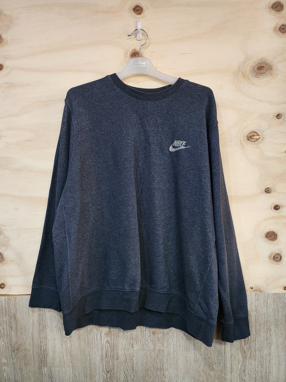 470) 나이키 NIKE 레오파드 로고 기모 맨투맨 상품이미지1