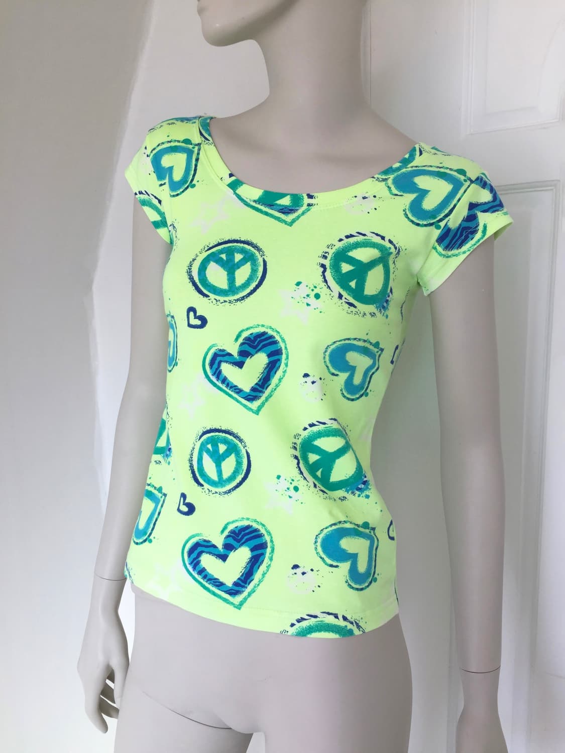 PINK  Neon Lime Peace Graphic Top 상품이미지1