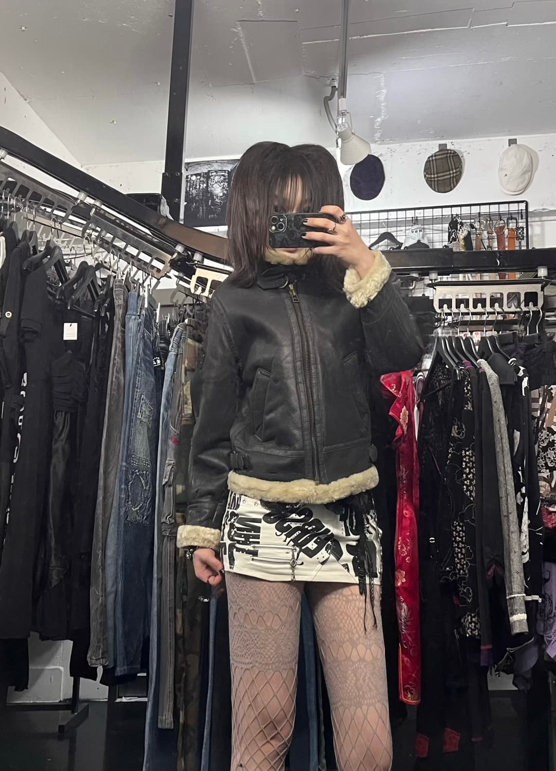 산토리 보스 크롭 버클 무스탕 상품이미지1