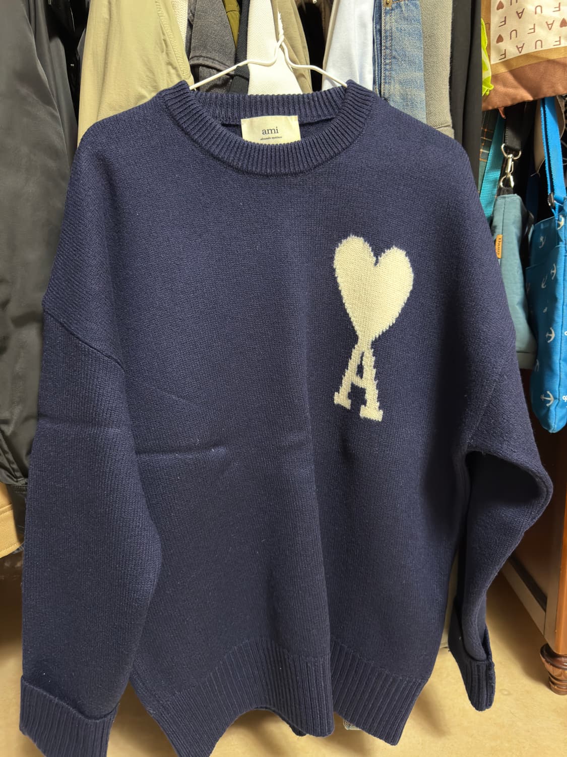 [정품] 아미 파리스 빅하트로고 니트 네이비 상품이미지1