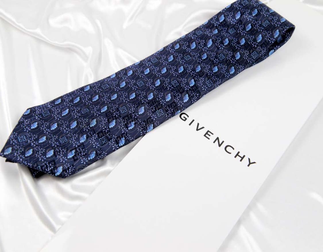 지방시 9.4cm A+등급 이태리 남자 명품 넥타이 상품이미지1