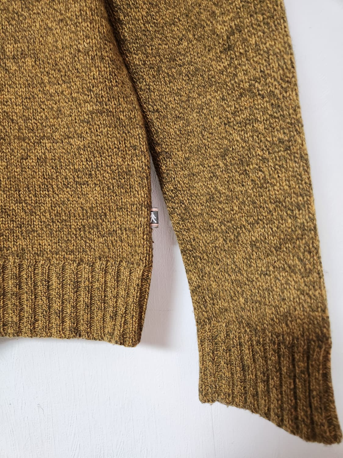 HUM 올리브 브라운 니트 스웨터90 상품이미지3