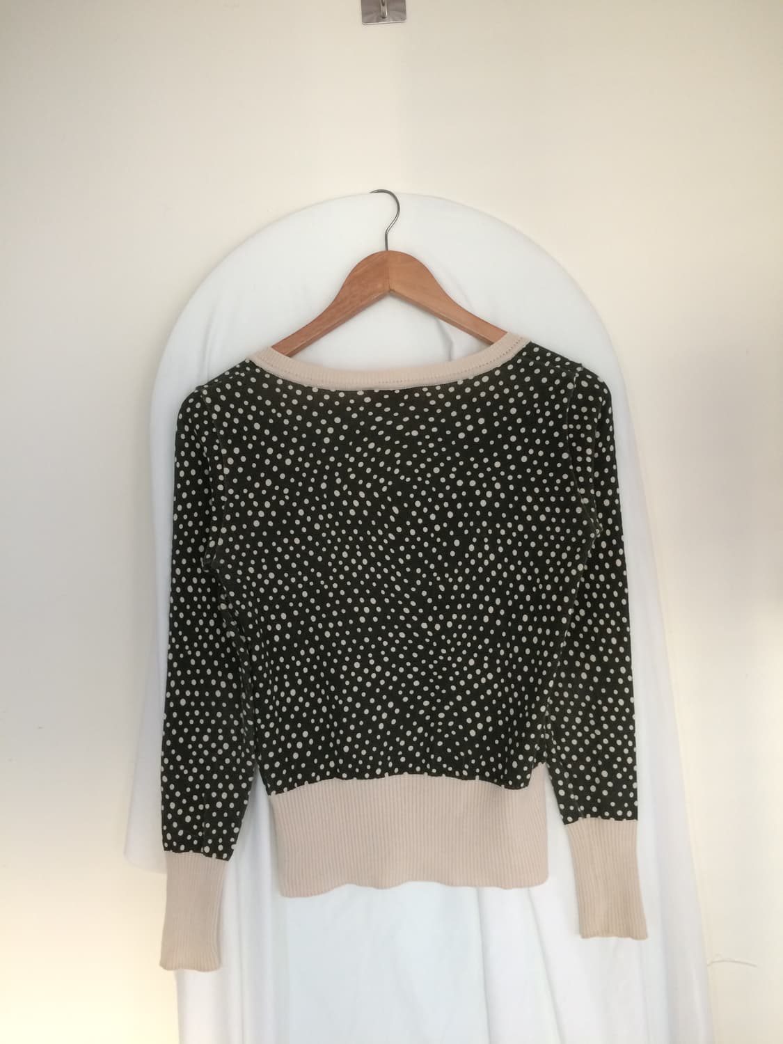 비비안 웨스트우드 도트 땡땡이 오알비 자수 니트 가디건 상품이미지10