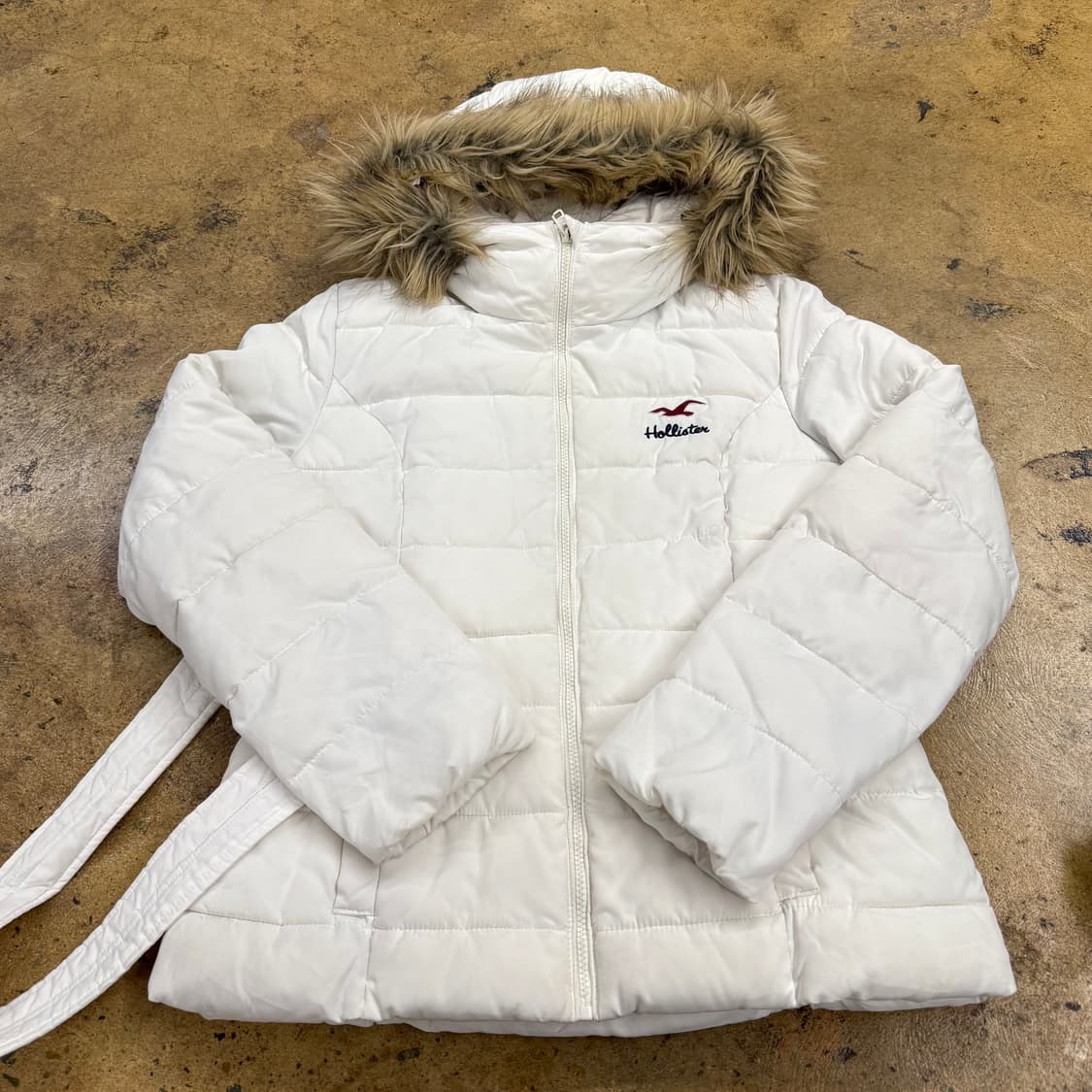홀리스터 화이트 털 패딩  상품이미지2