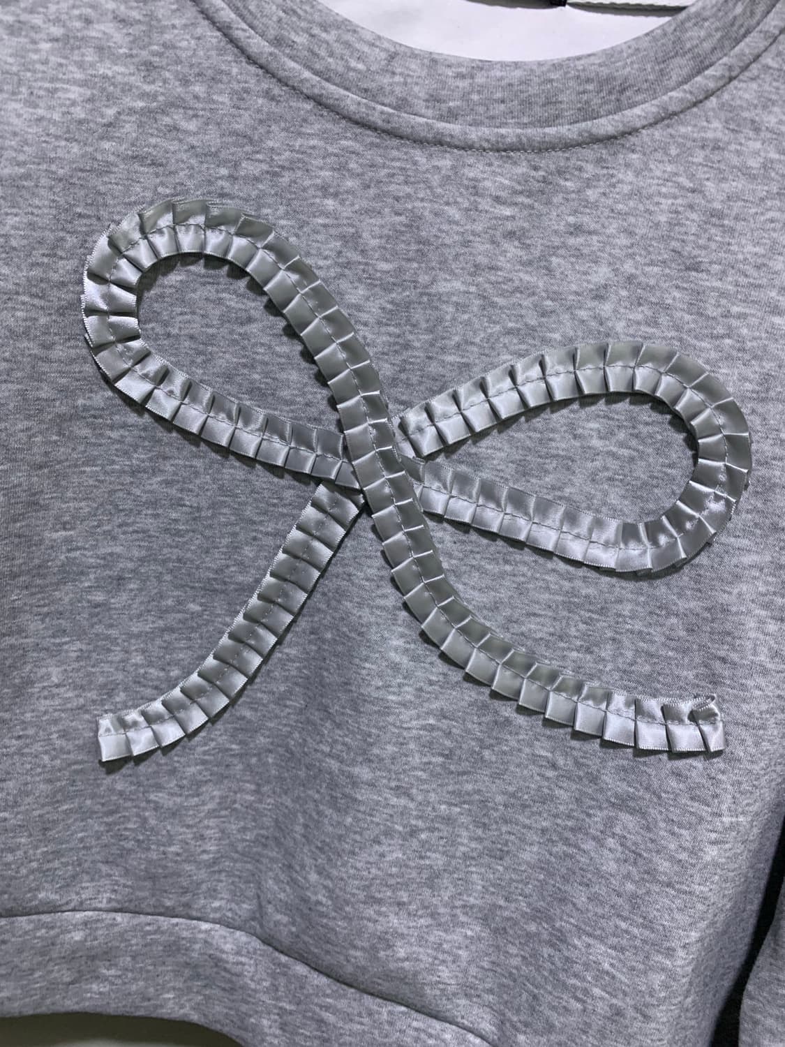 Bnx 그레이 리본장식 맨투맨 상품이미지4