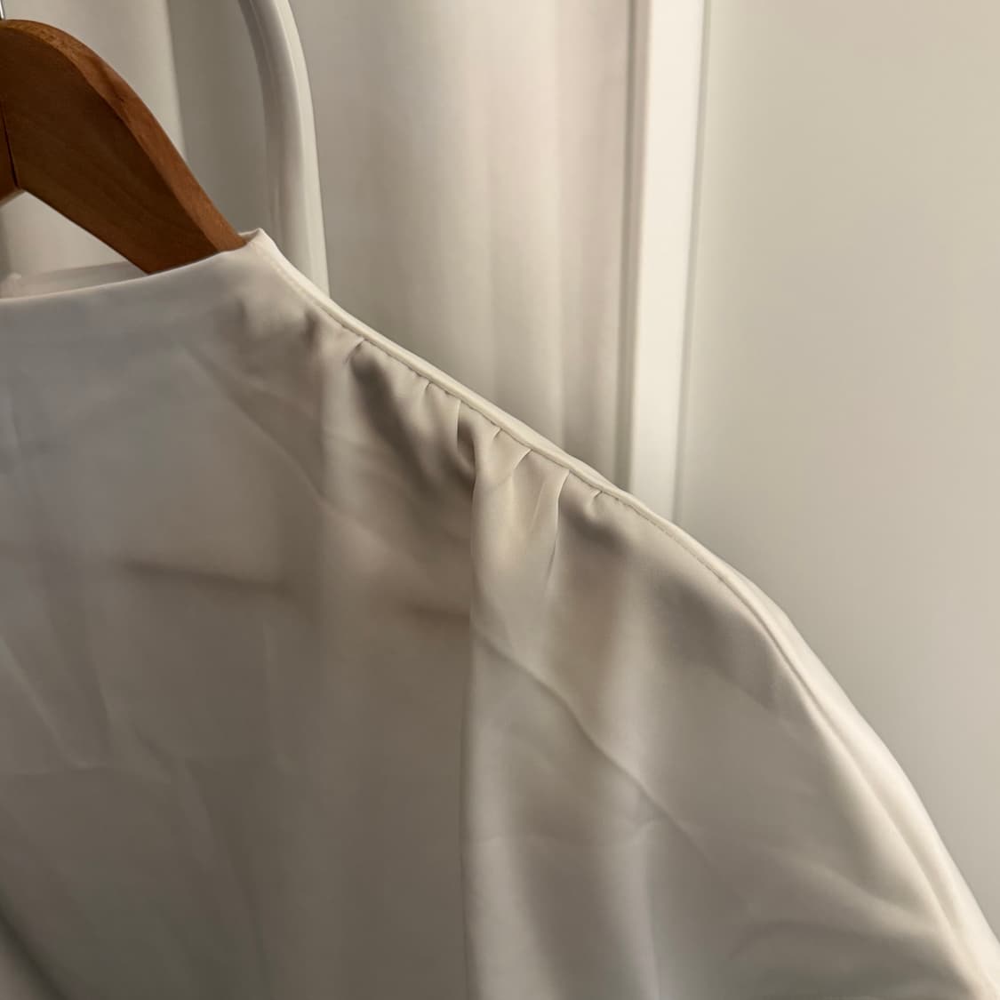 cider unbalanced shirring satin dress 상품이미지3