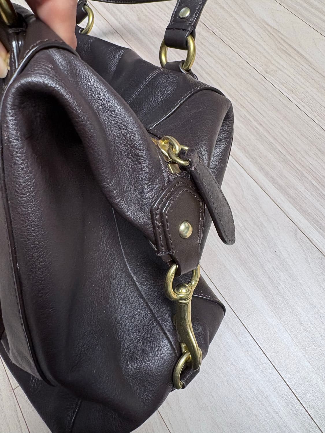 코치 캠벨레더 사첼백 상품이미지2