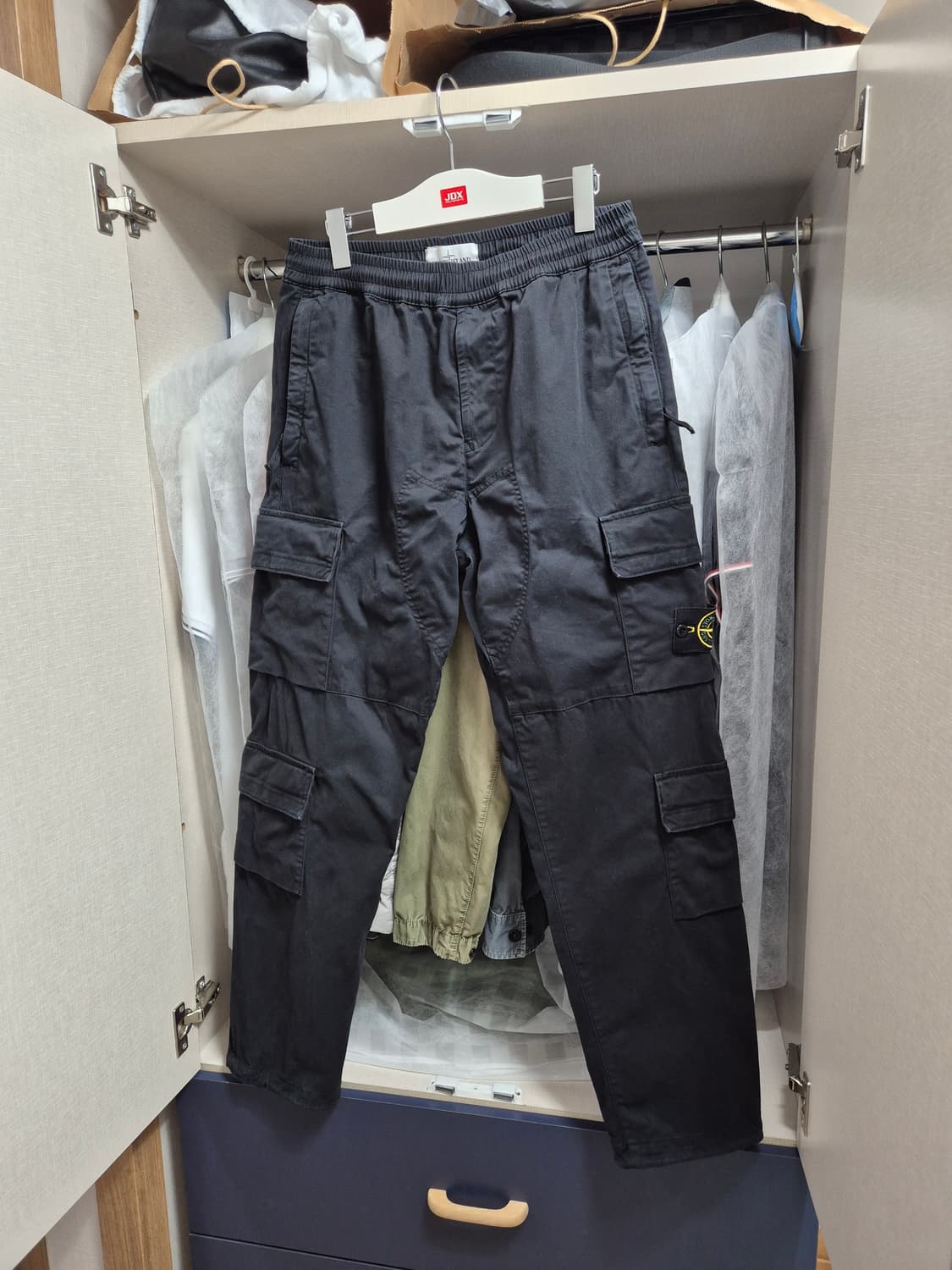 한글택 새상품급 스톤아일랜드 투포켓 카고바지 30 블랙 상품이미지1