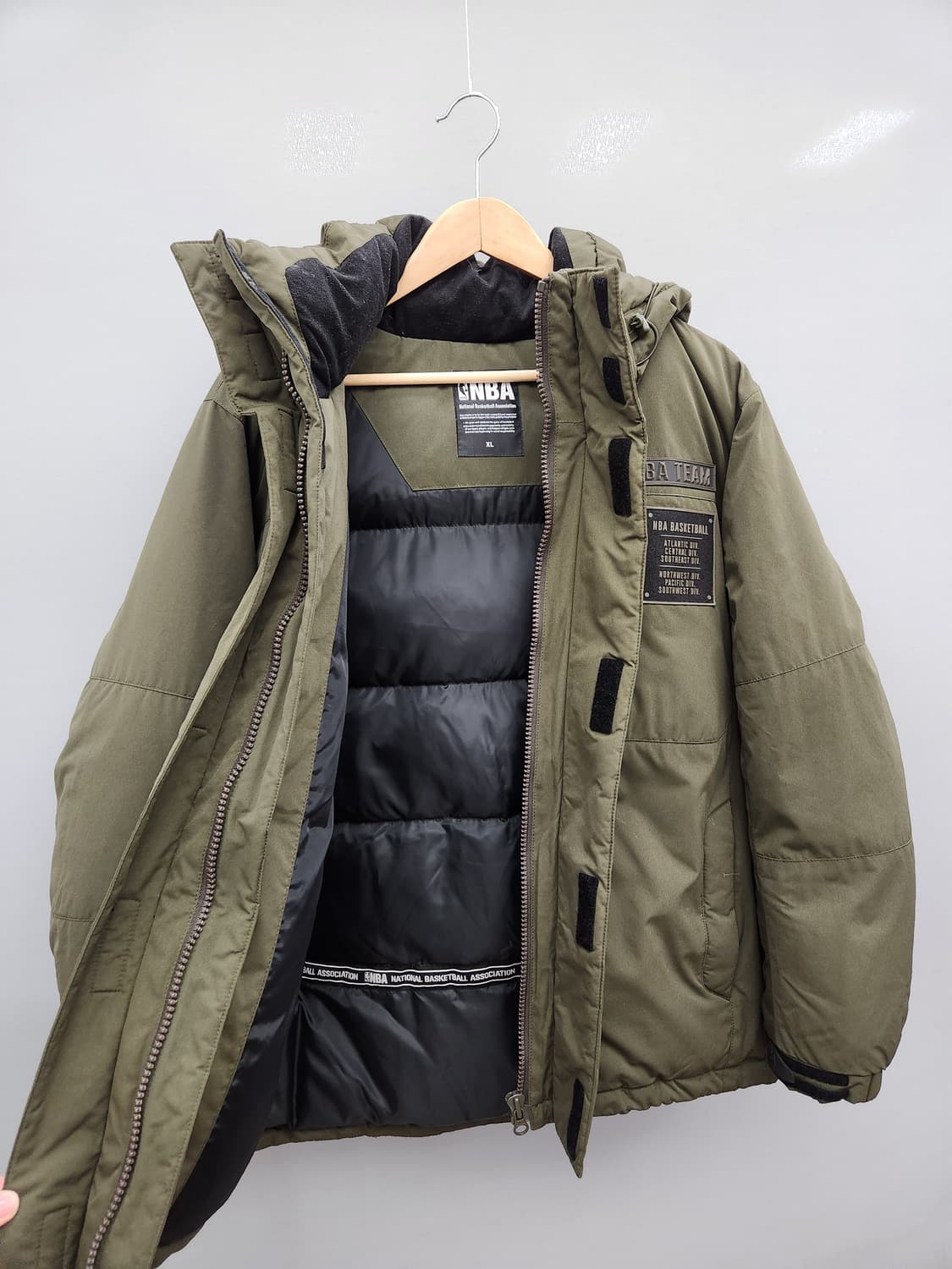 NBA 공용 헤비 다운 패딩 카키 상품이미지5