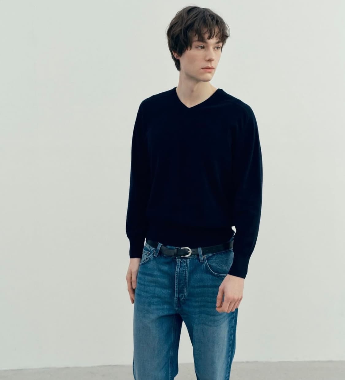 addslow 애드슬로우 브이넥 다크네이비 상품이미지1