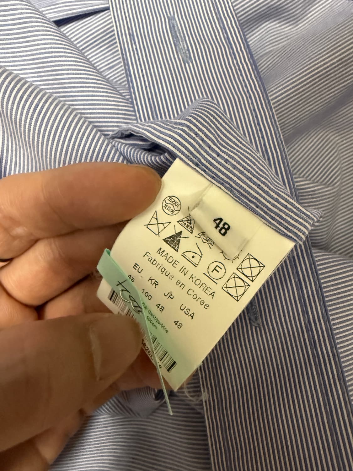 우영미 백로고 벨벳 블루 스트라이프 셔츠 / 48사이즈 상품이미지3