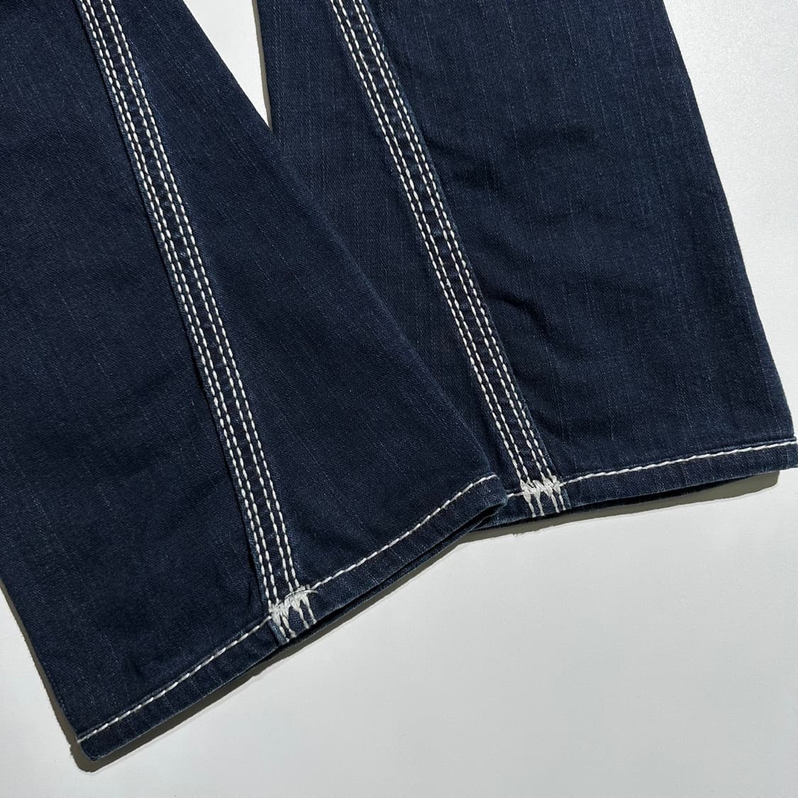 트루릴리젼 JOEY 조이 부츠컷 데님 팬츠 상품이미지7