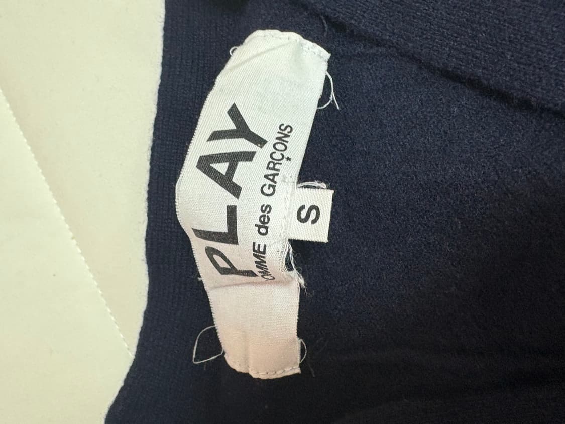 꼼데가르송 금장 여성 가디건 팝니다 상품이미지3